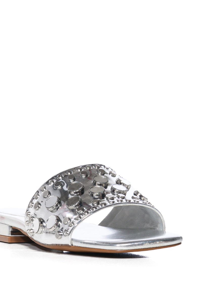 Extra View Azalea Wang Sonia Studded Mule In Silver