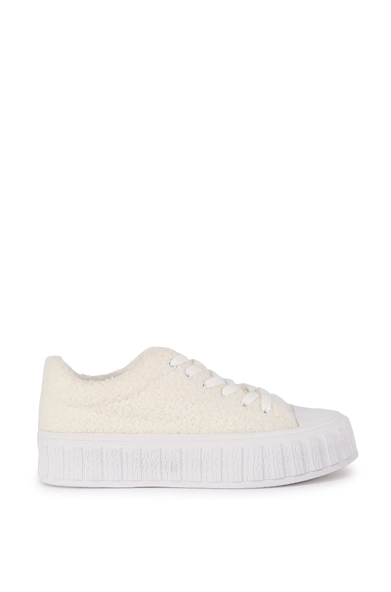 AZALEA WANG SOSI WHITE SNEAKER view 0