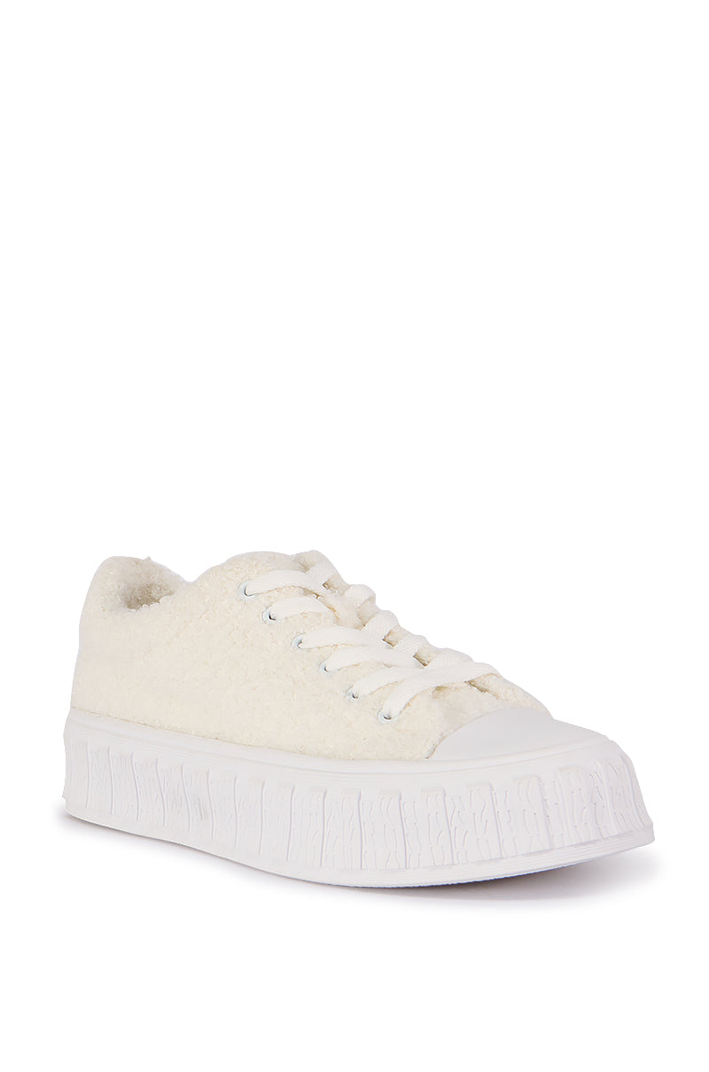 Back View Azalea Wang Sosi White Sneaker