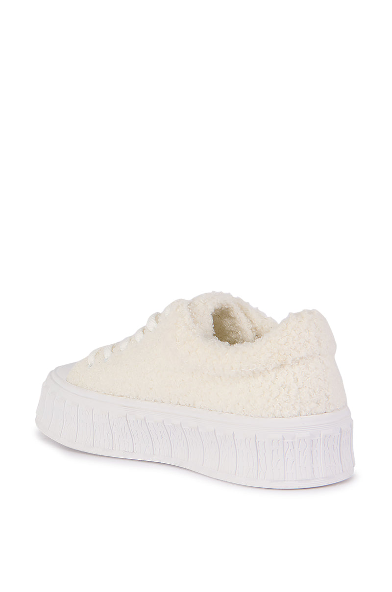 Detail View Azalea Wang Sosi White Sneaker
