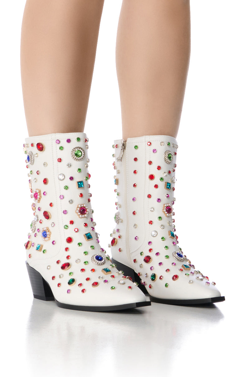 Front View Azalea Wang Sprinkles Embellished Bootie In White
