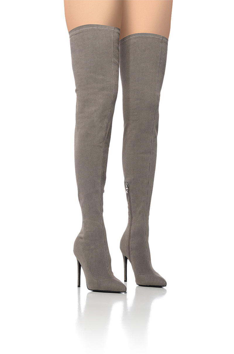 Front View Azalea Wang Star Girl Brown Ribbed Boot