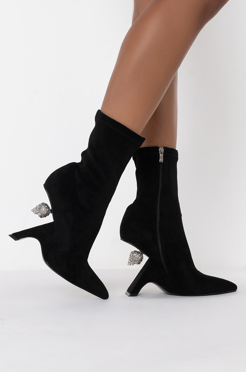 Back View Azalea Wang Stepping On Diamonds Bootie In Black