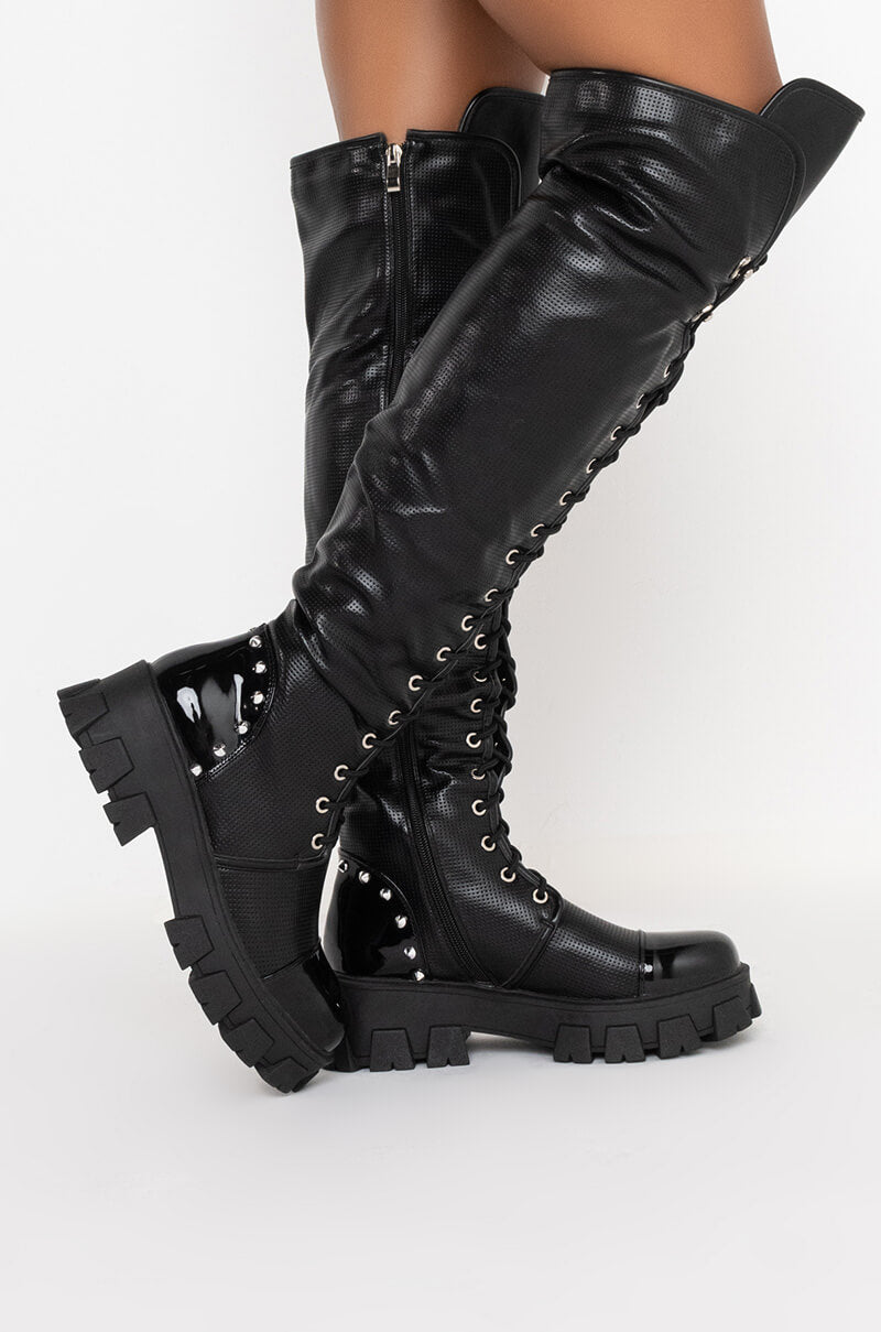 Side View Azalea Wang There She Go Flatform Boot In Black 1