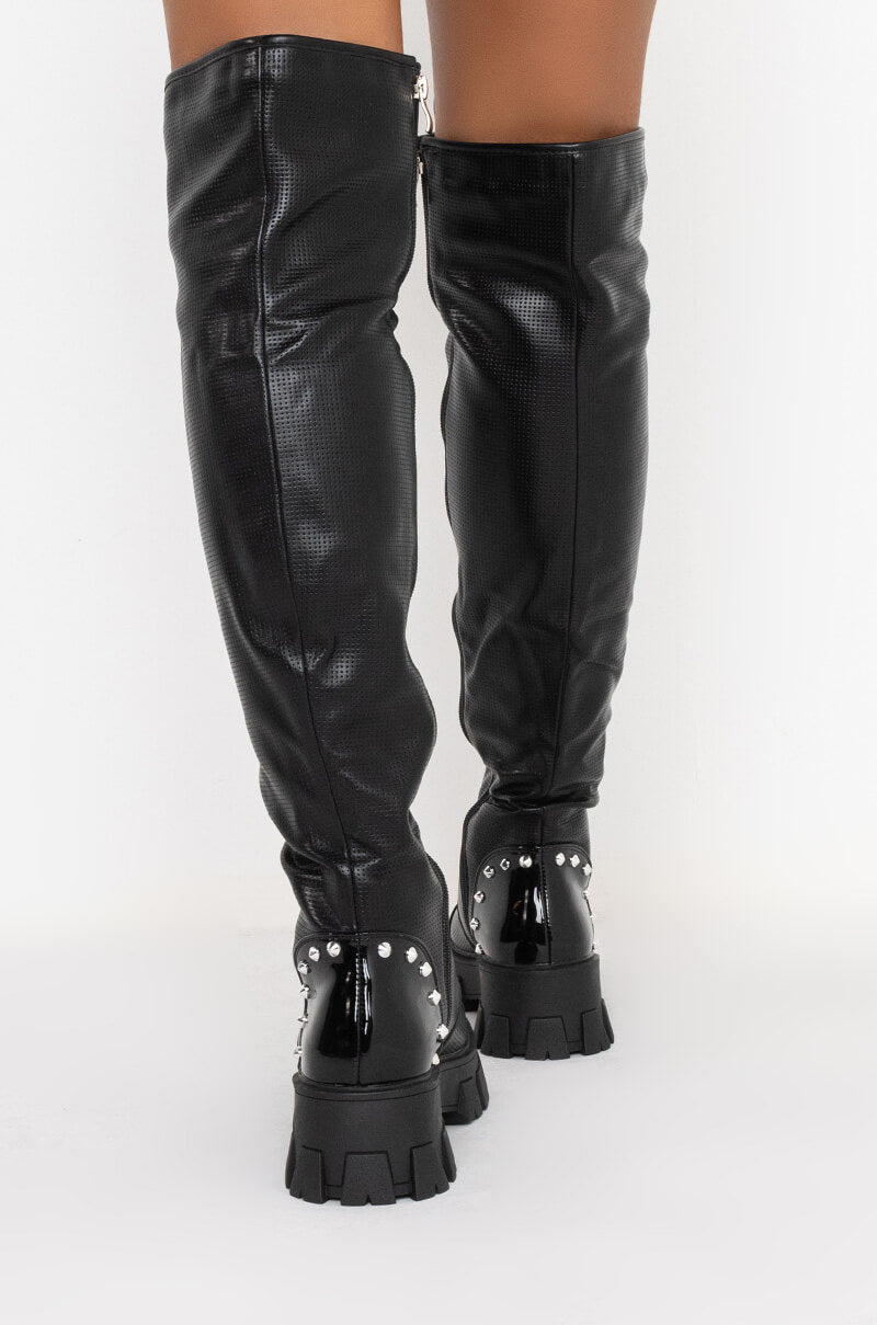 Detail View Azalea Wang There She Go Flatform Boot In Black 3