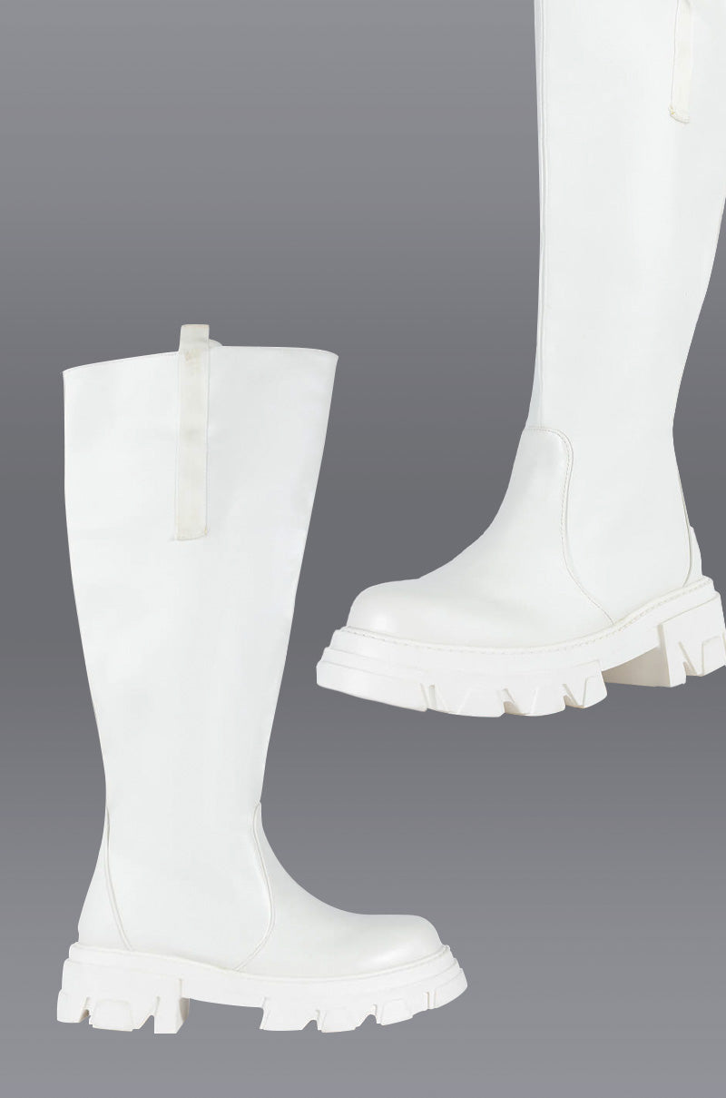 Front View Azalea Wang There She Goes Flatform Boot In White