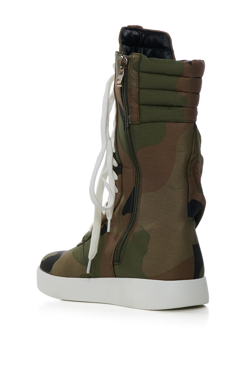 Detail View Azalea Wang Tony Camo Sneaker