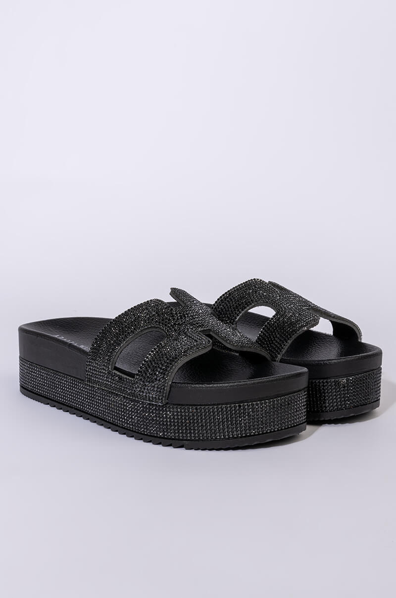 Detail View Azalea Wang Turn It Up Flatform Sandal In Black 3