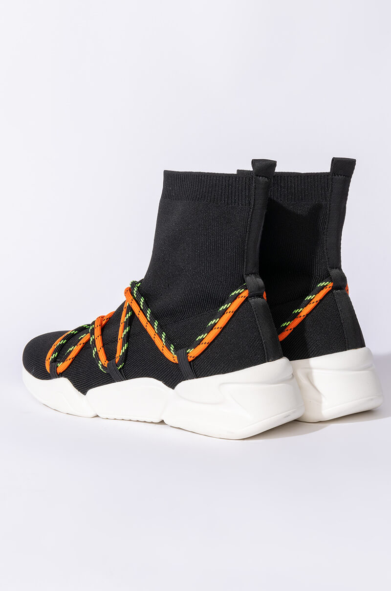 Full View Azalea Wang Up In Flames Flatform Sneaker In Black Multi
