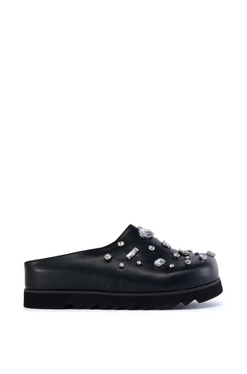 Side View Azalea Wang Voncile Black Clog