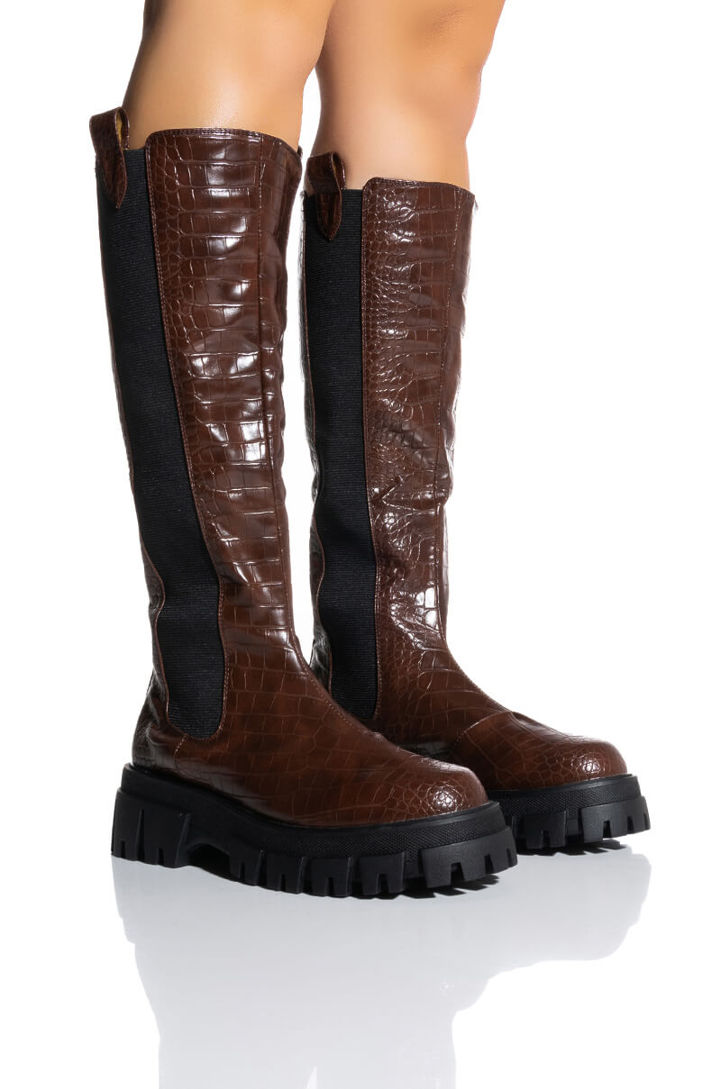 Front View Azalea Wang We Outside Flatform Boot In Brown