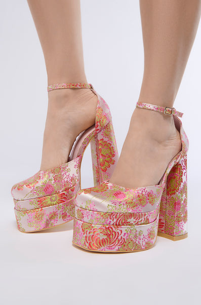 AZALEA WANG ZIPPORAH PINK BROCADE PLATFORM SANDAL – AKIRA