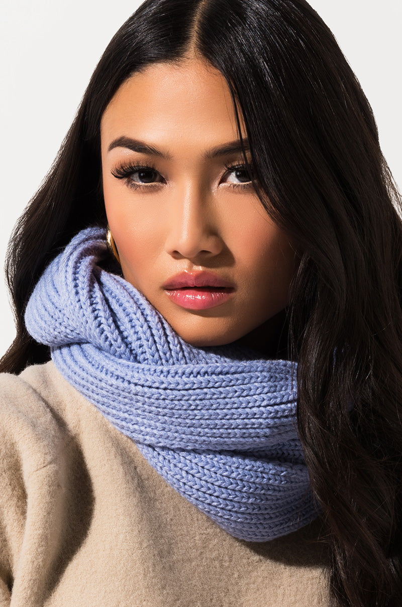 Side View Bailee Knit Infinity Scarf in Periwinkle 2