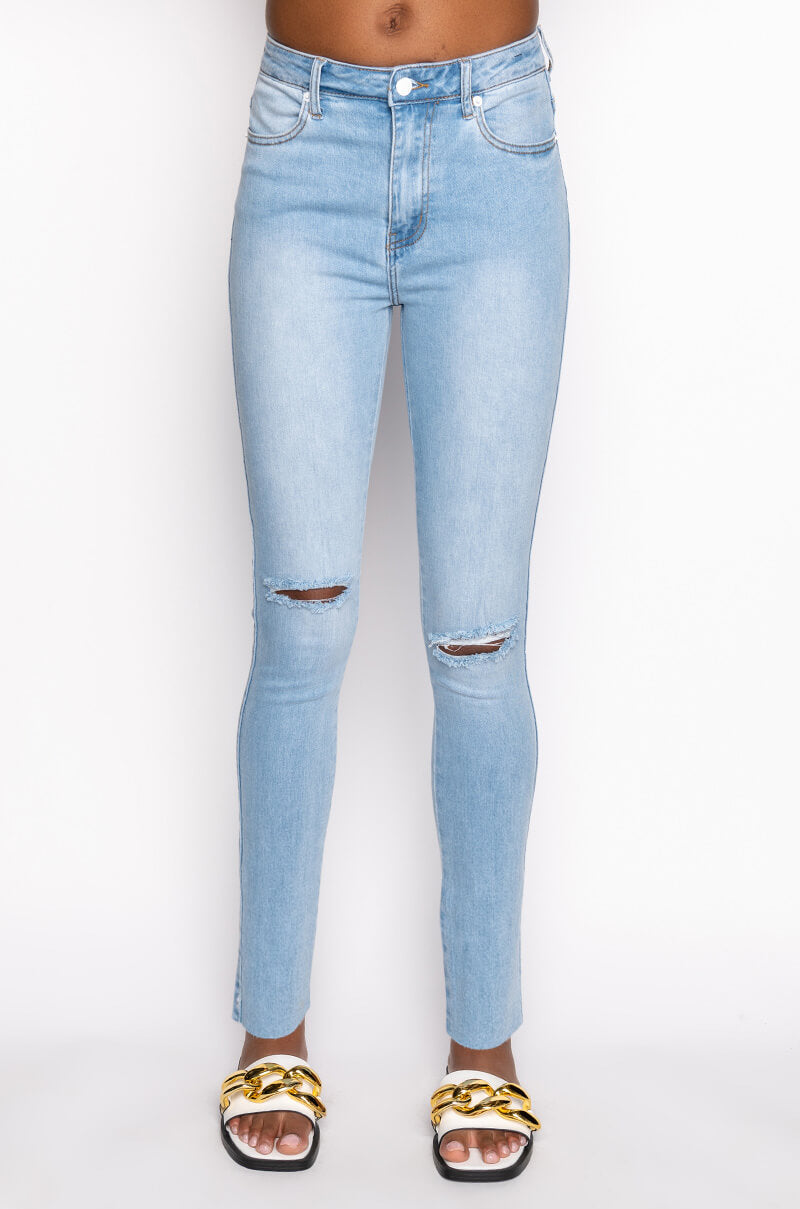 Detail View Bare Essentials High Rise Skinny Jeans 3
