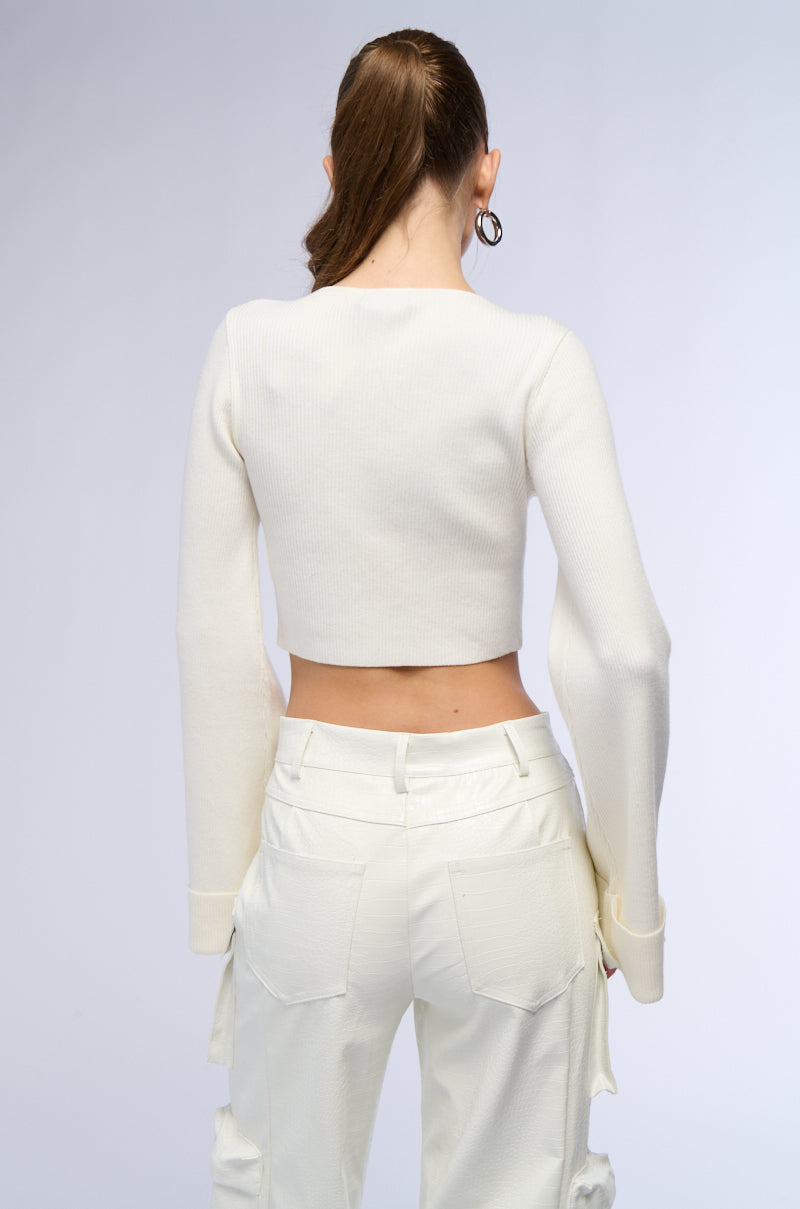 Detail View Bella Long Sleeve Knit Cardigan In White 3