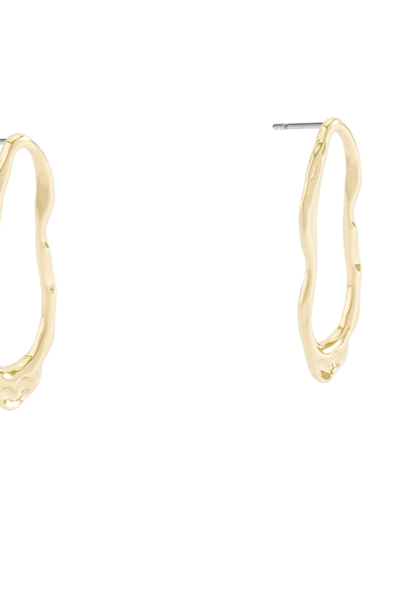 Detail View Bent Outta Shape Earring