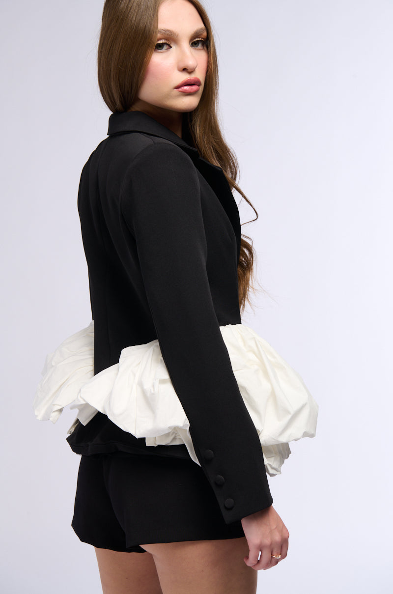 Detail View Bonne Nuit Peplum Blazer