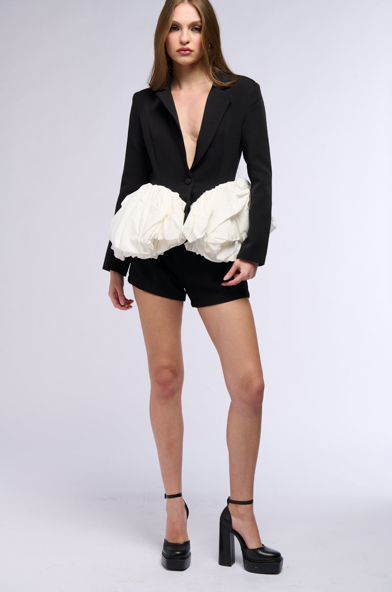 Extra View Bonne Nuit Peplum Blazer