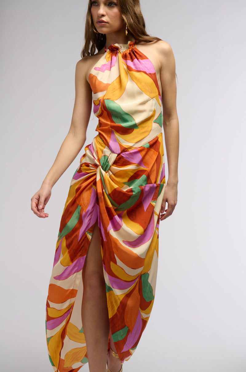 BOTANICAL BEAUTY PRINTED MIDI DRESS IN ORANGE MULTI – AKIRA