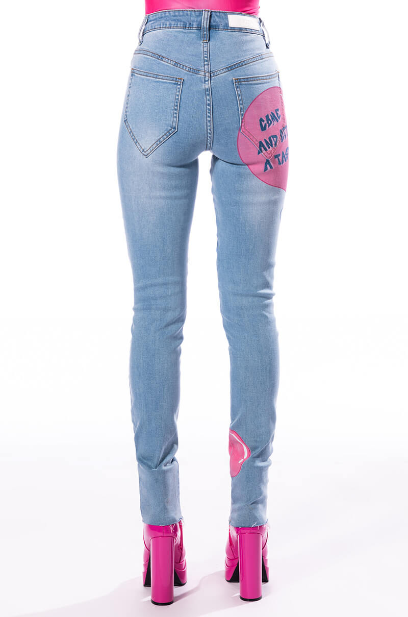 Extra View Bubble Gum Skinny Jeans