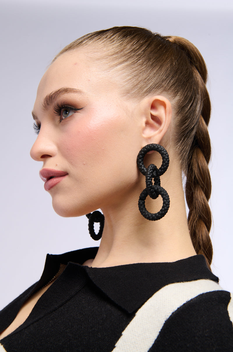 BUMPY RIDE EARRING IN BLACK view 0