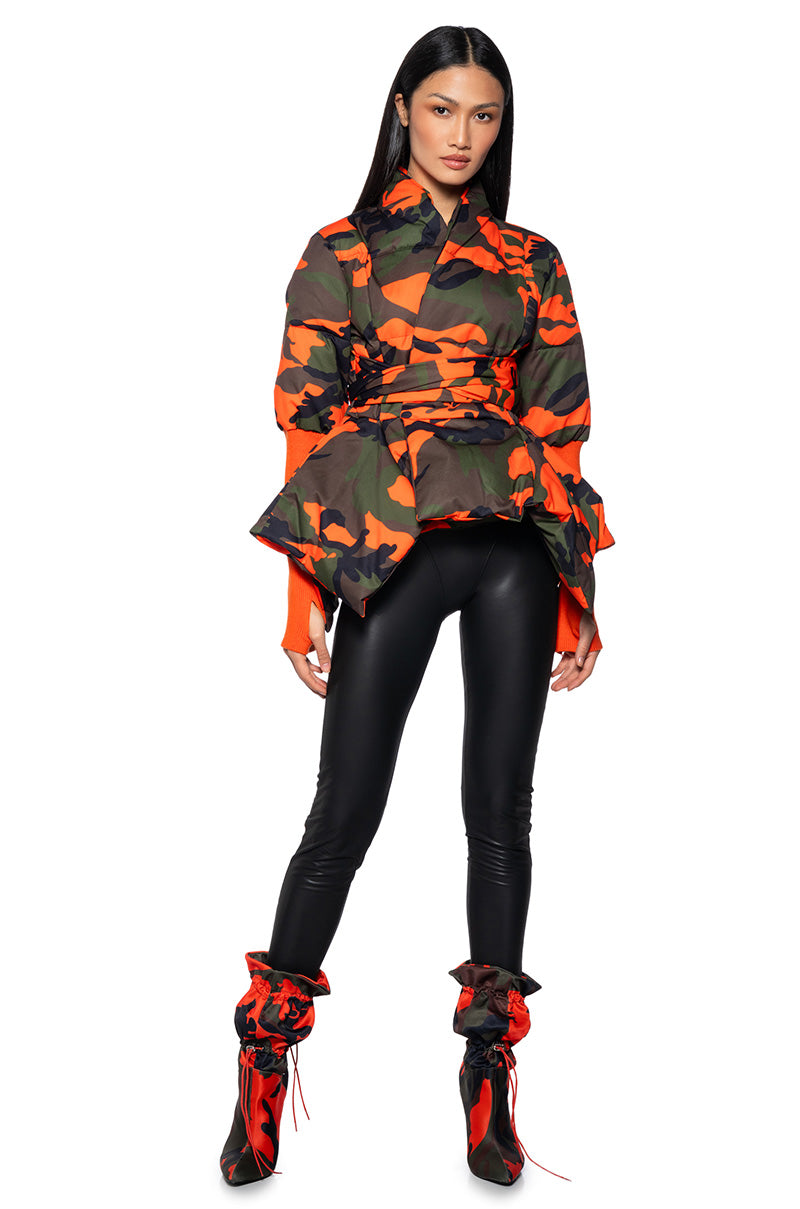 Side View Camo Peplum Puffer Jacket With Ribbed Thumbhole Sleeves