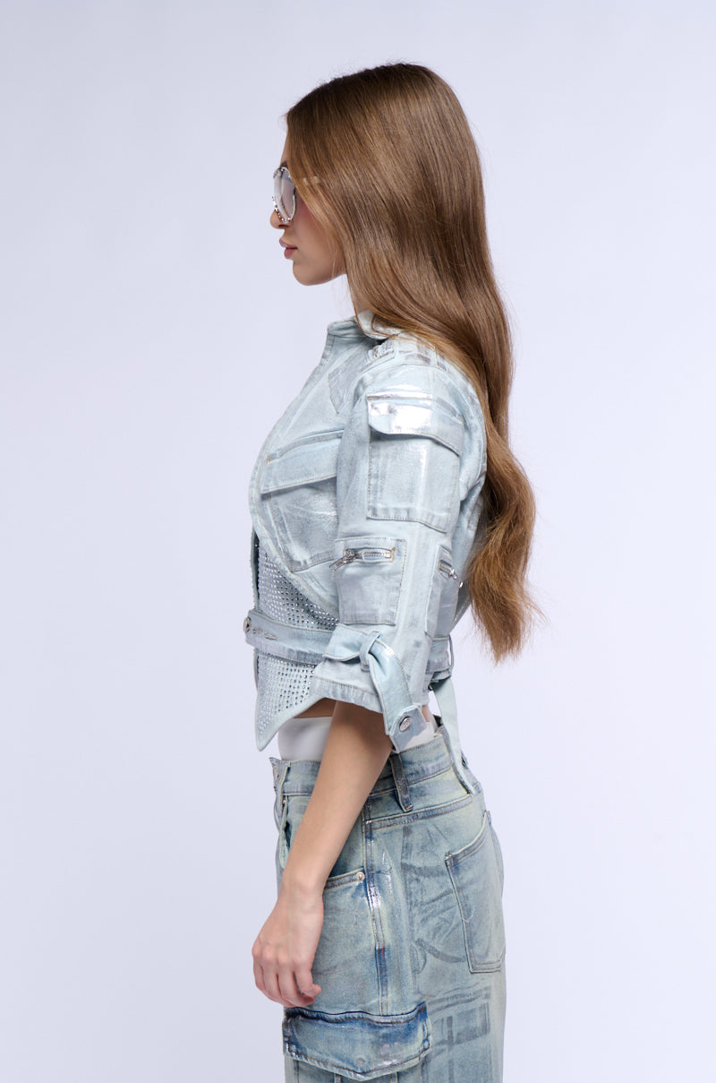Detail View Cargo Cropped Cut Metallic Denim Jacket 3