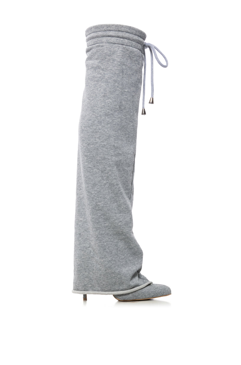 Detail View Cario Grey Sweatpant Boot