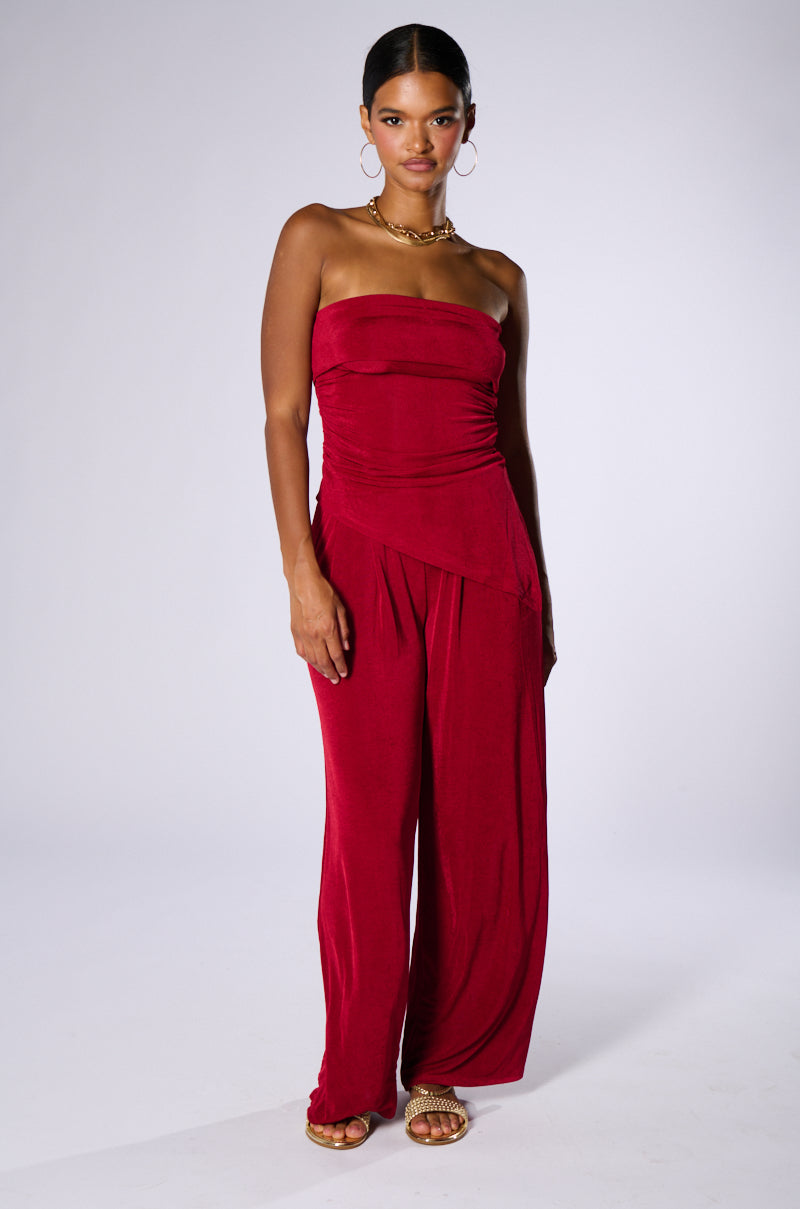 Extra View Catching A Wave Strapless Top In Burgundy