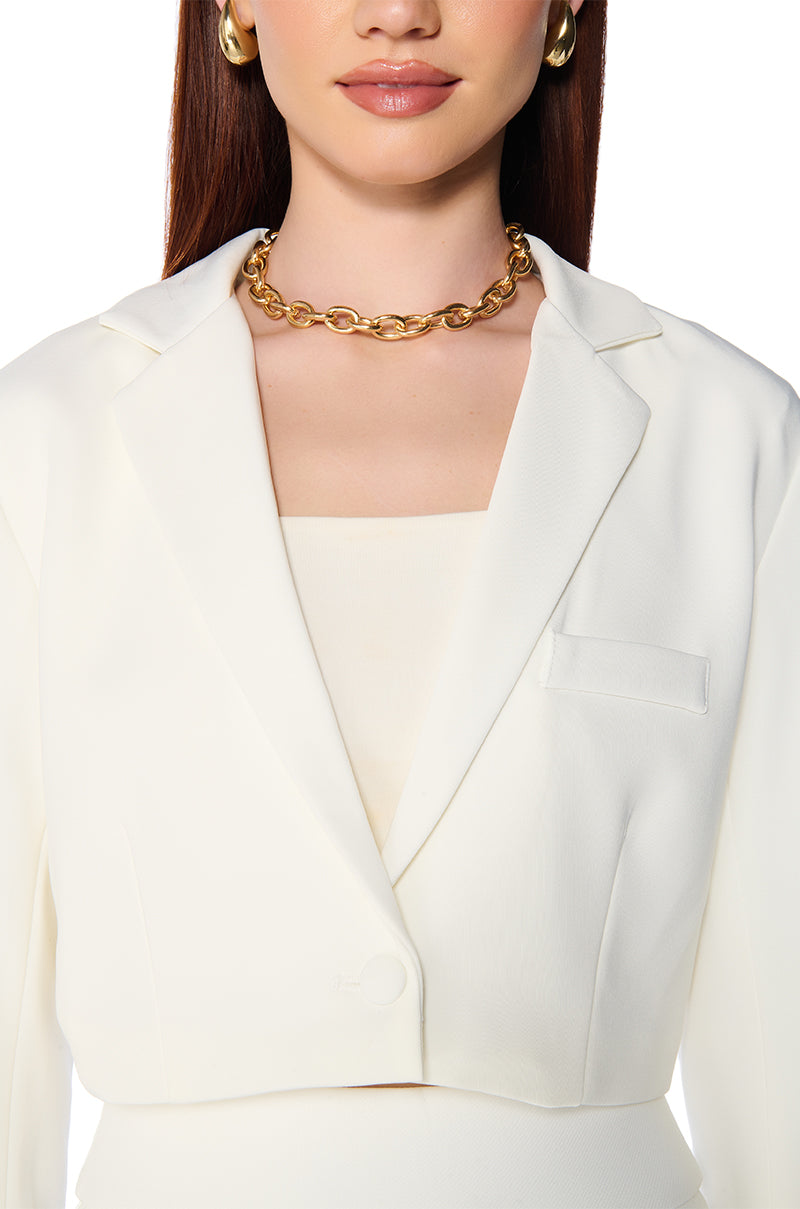 Extra View Classic Crop Blazer In White