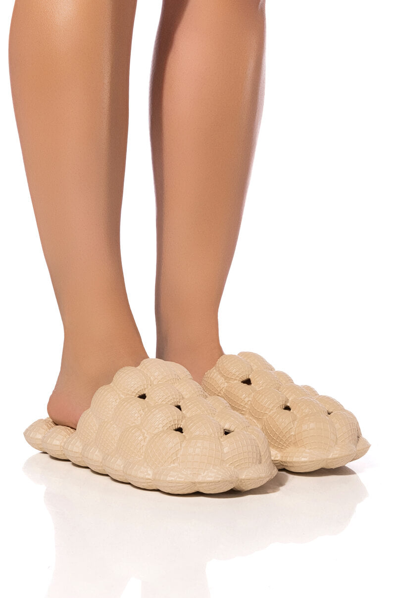 VALENCIA NUDE BUBBLE SLIDE view 0