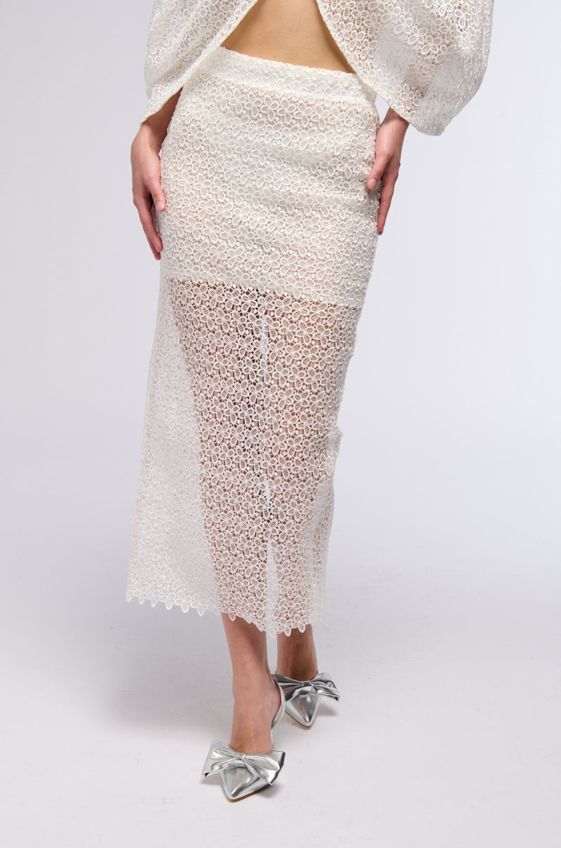 Side View Cover Me In Flowers Lace Maxi Skirt 2