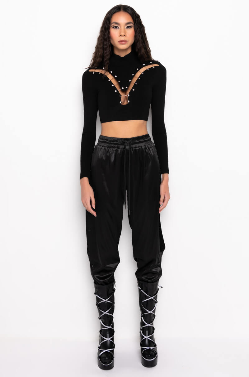 Extra View Cut It Up Safety Pin Long Sleeve Top