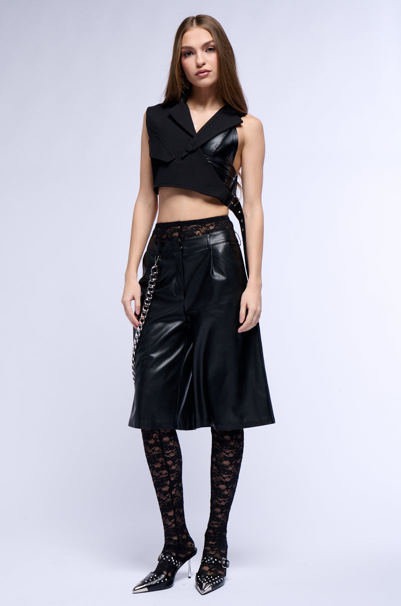 Extra View Cut Out Crop Vest