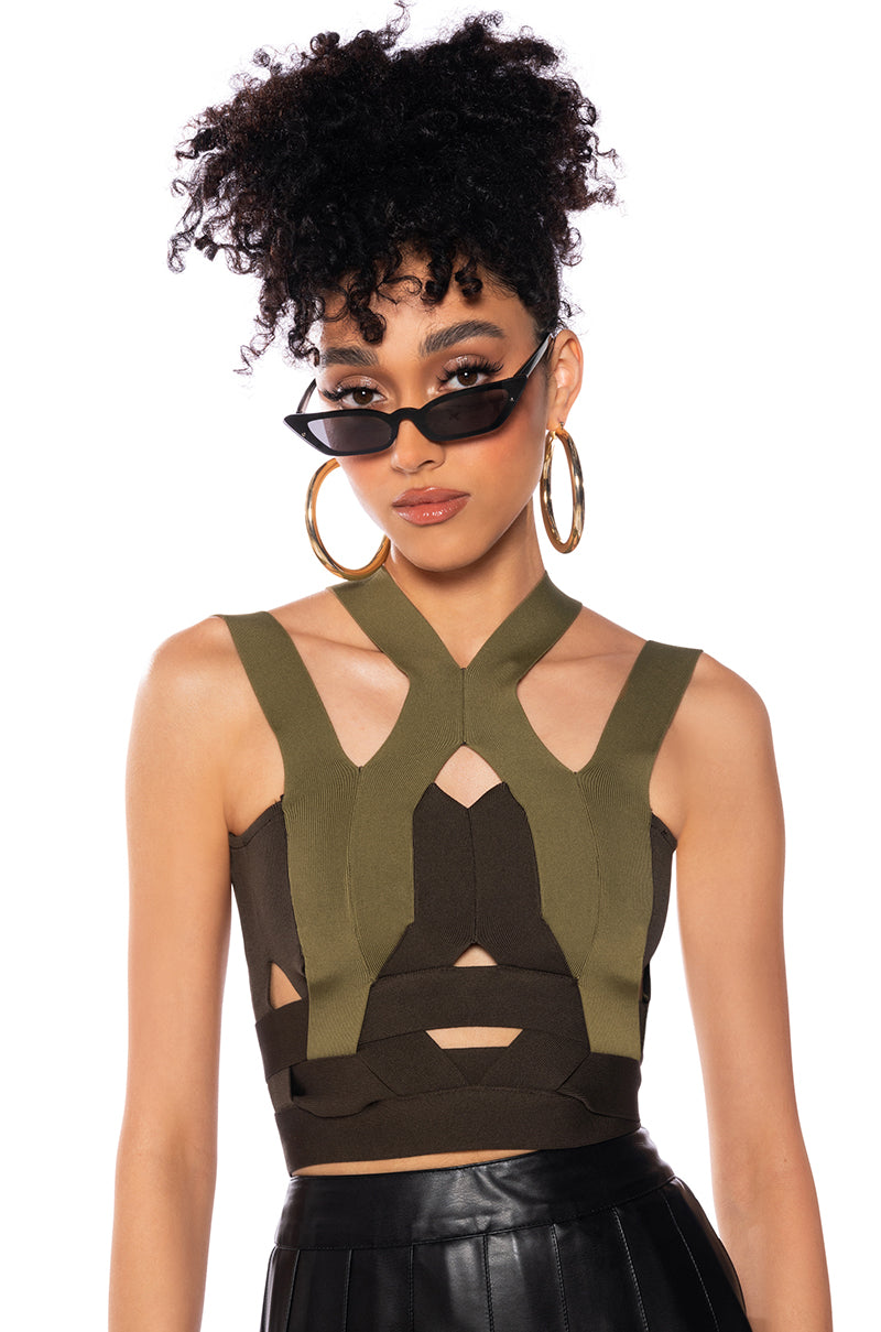Front View Dakota Symmetric Cutout Top