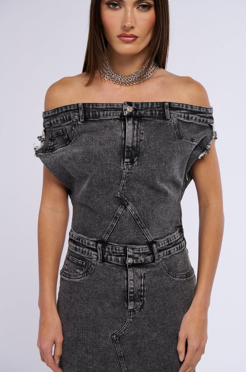 DERRIA OFF THE SHOULDER DENIM MAXI DRESS – AKIRA