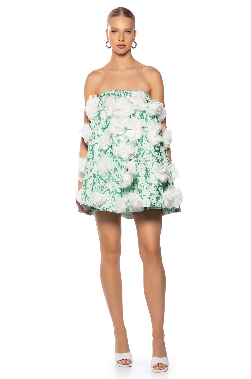 DRAMATIC FLORAL PUFF DETAIL STRAPLESS MINI DRESS AKIRA DRAMATIC FLORAL PUFF DETAIL STRAPLESS MINI DRESS AKIRA