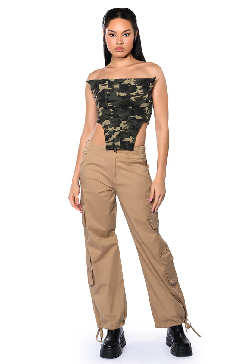 Detail View Easy Fit Cargo Pant
