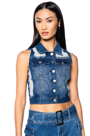 EVERYDAY FITTED DENIM VEST – AKIRA
