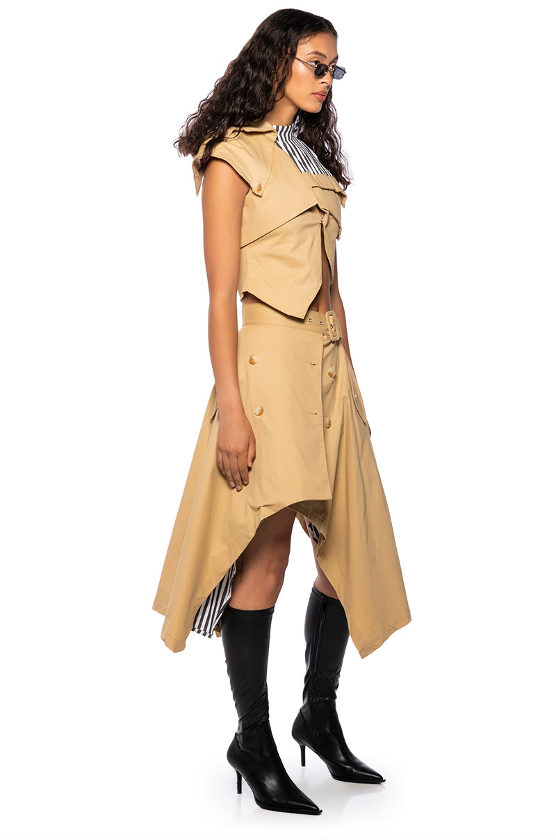 Back View Fall Forward Crop Sleeveless Trench Vest 2