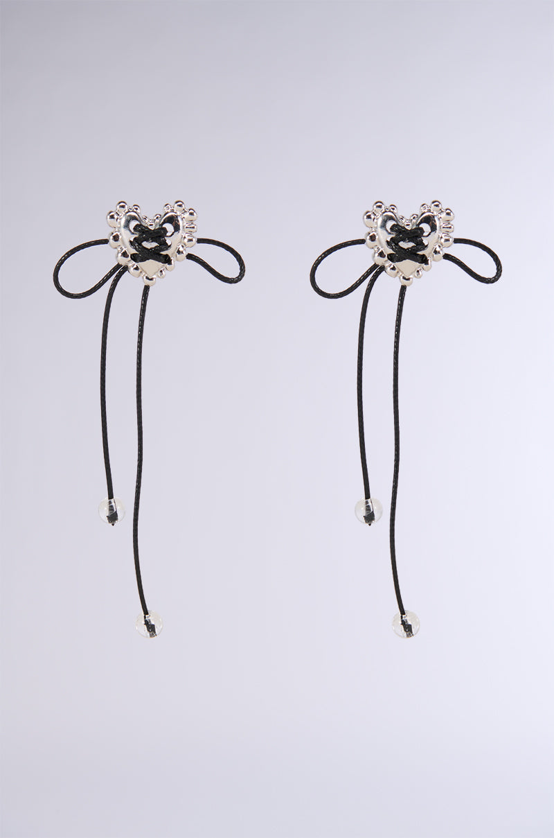 Side View Feelin Femme Earring In Silver