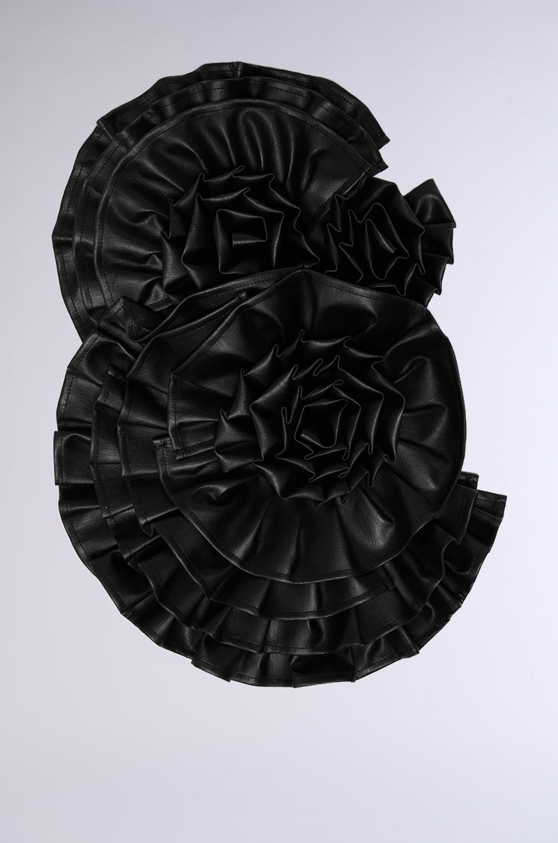 Full View Feeling Zesty Pu Statement Brooch