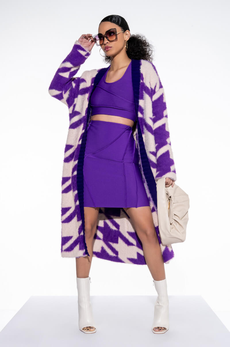 Side View First Place Oversized Houndstooth Cardigan