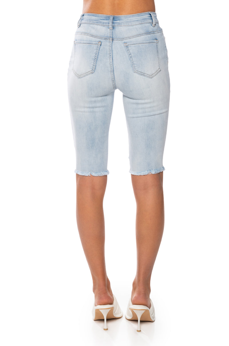 Full View Flex Fit Extreme Stretch Distressed Bermuda Shorts 8