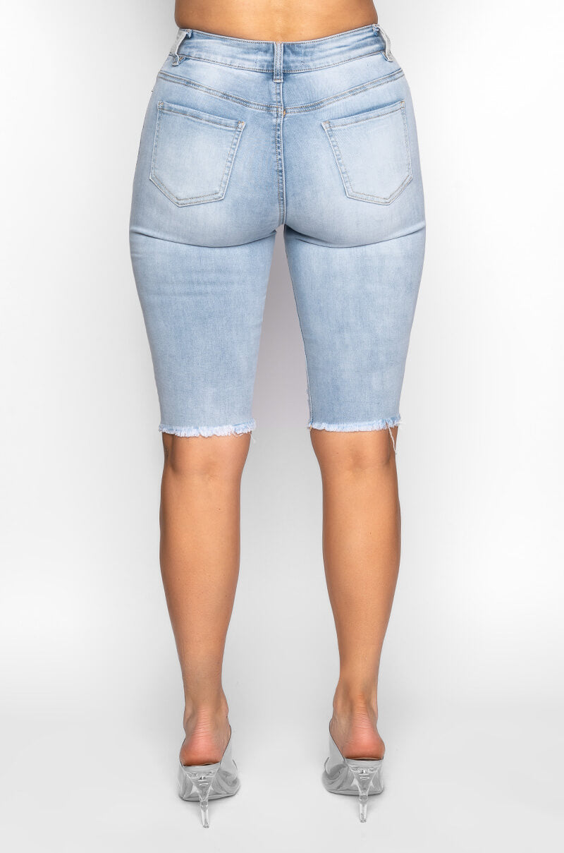 Extra View Flex Fit Extreme Stretch Distressed Bermuda Shorts 11