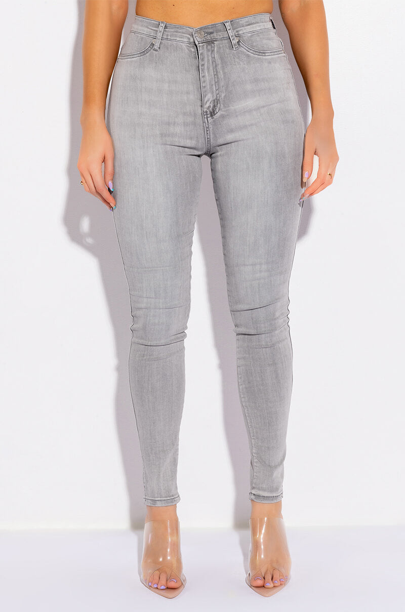 Front View Flex-fit High Waisted Super Stretchy Skinny Jeans