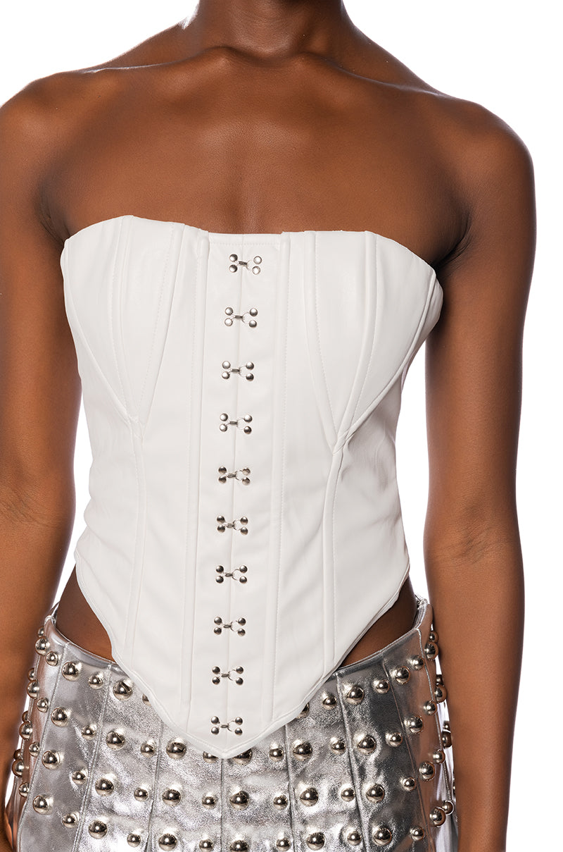 Extra View Free Spirit Structured Corset Top In White