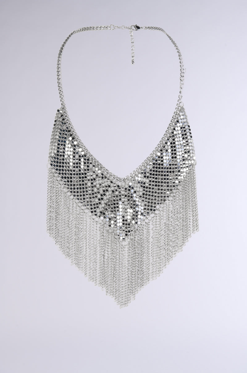 Side View Fringe Femme Necklace In Silver 1
