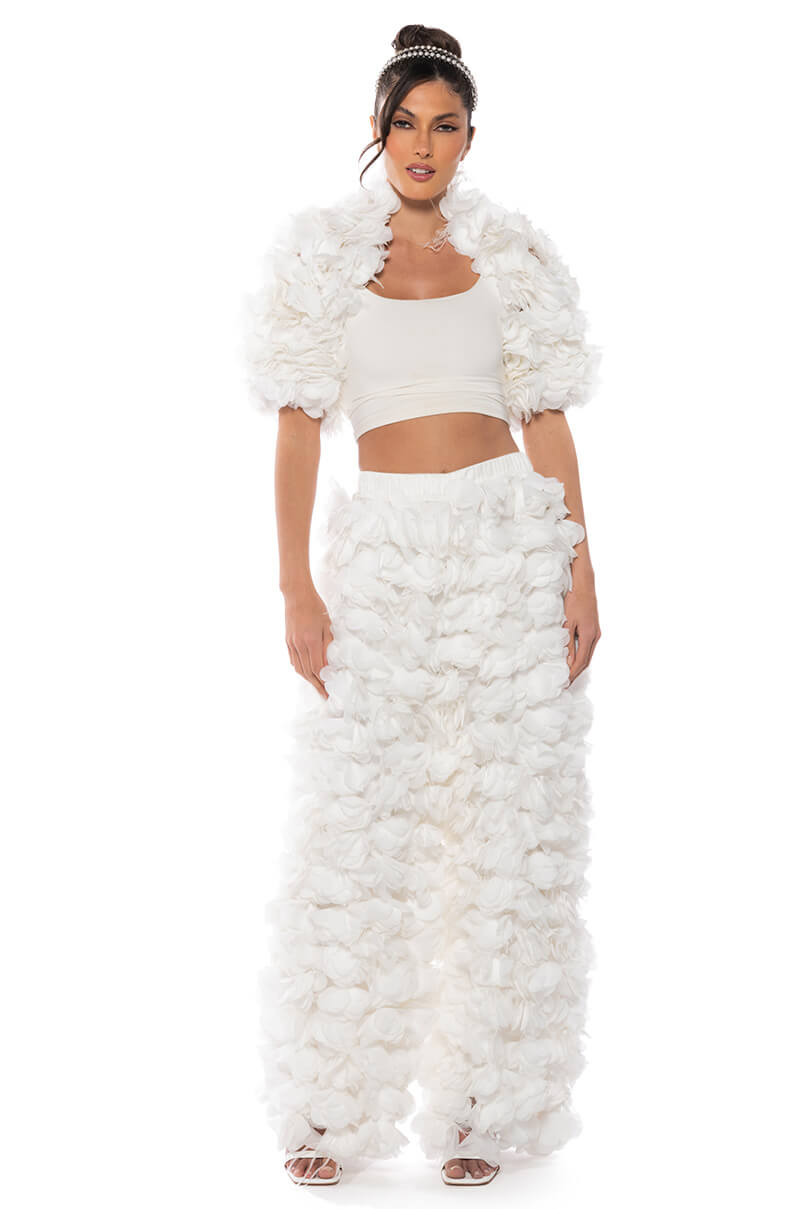 Back View Garden Of Eden Applique Pants In White