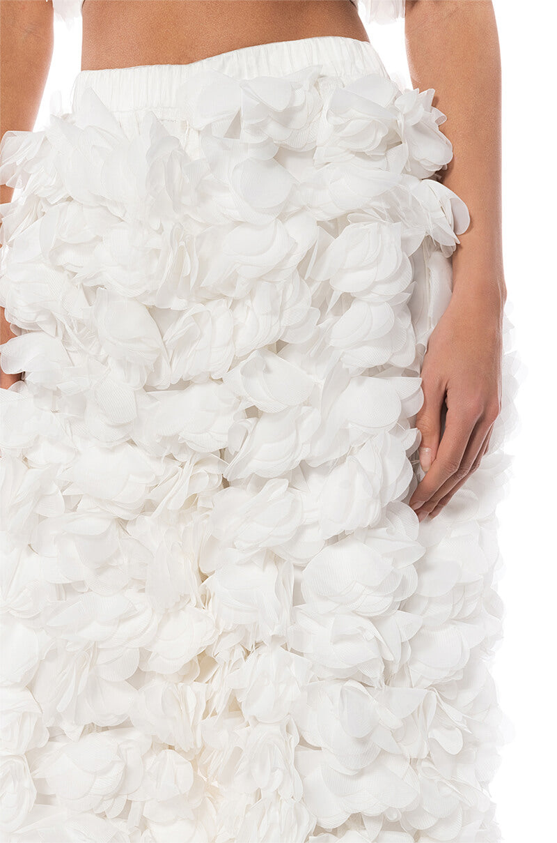 Extra View Garden Of Eden Applique Pants In White